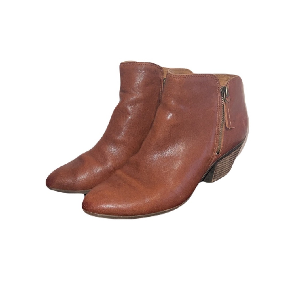 Frye Judith Zip Ankle Booties in a Brown, size 8.5